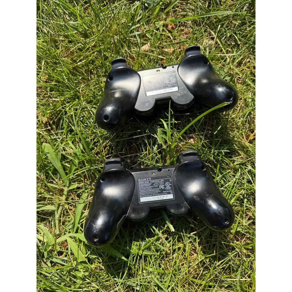 2x Sony Wireless Controller CECHZC1U Black - Untested